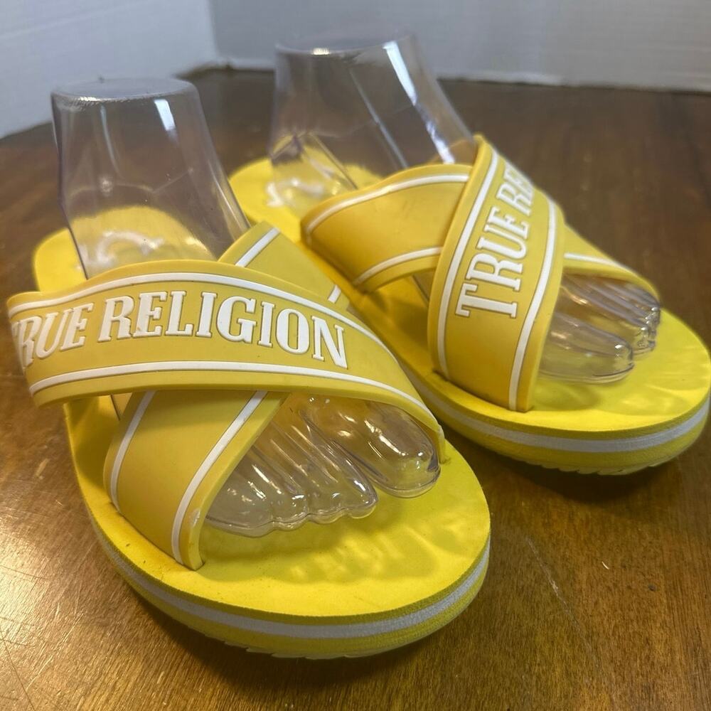 True Religion cross yellow Lindsey Slides size 10.